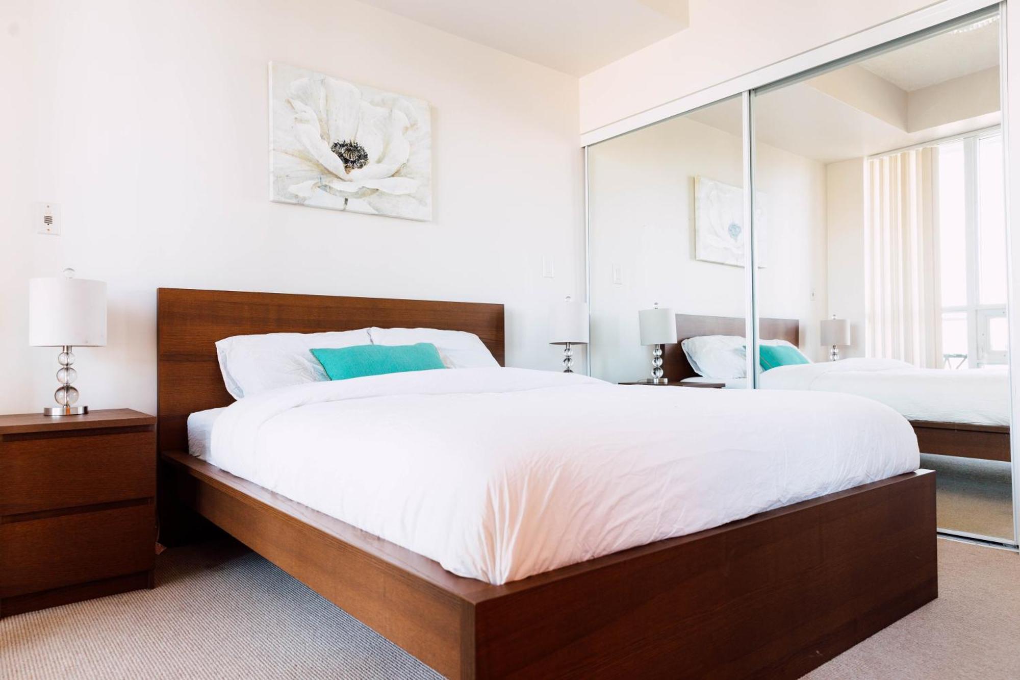 Sarkar - Maple Leaf Square Apartment