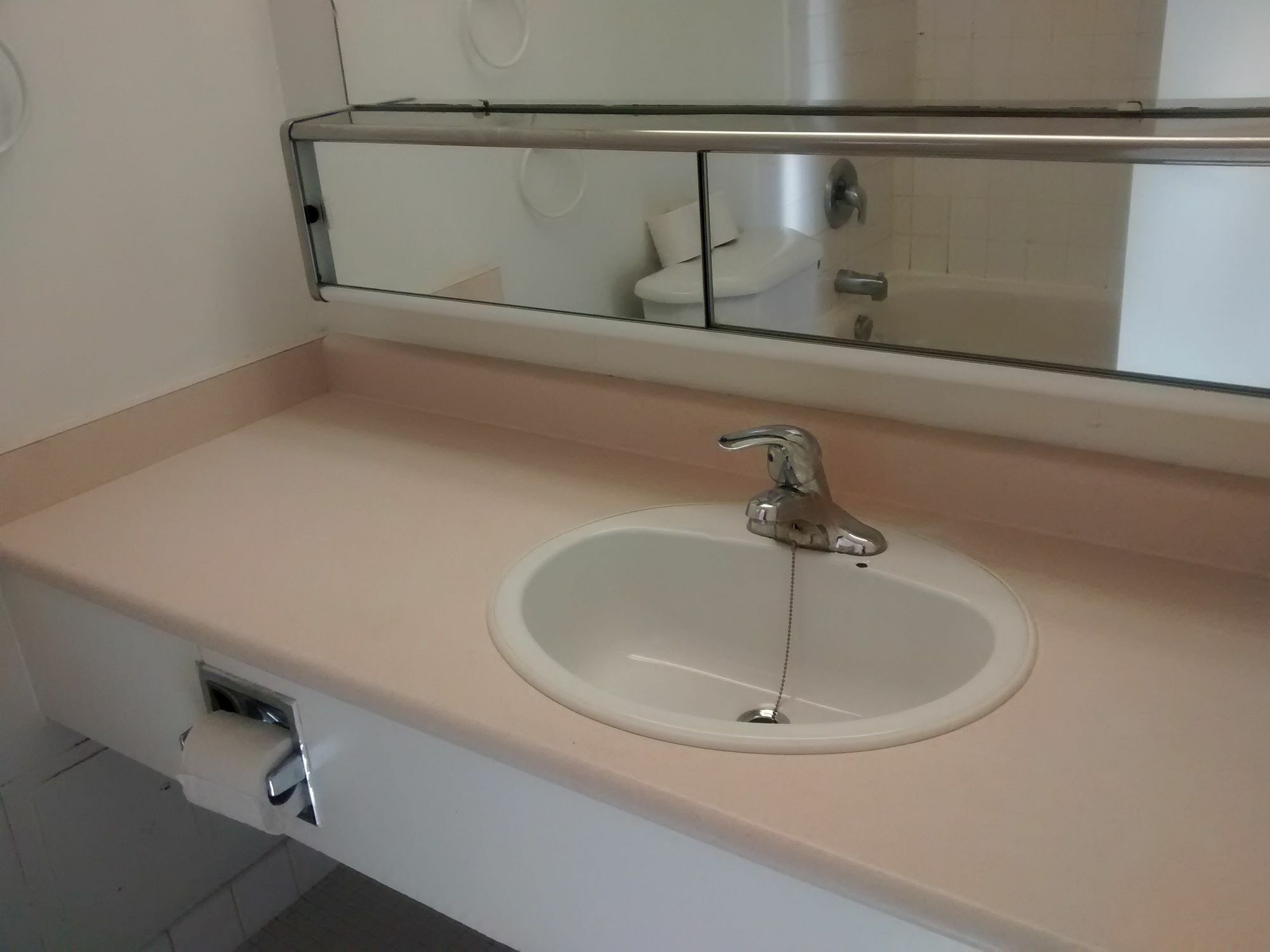 Toronto Furnished Living-Gerard Toronto