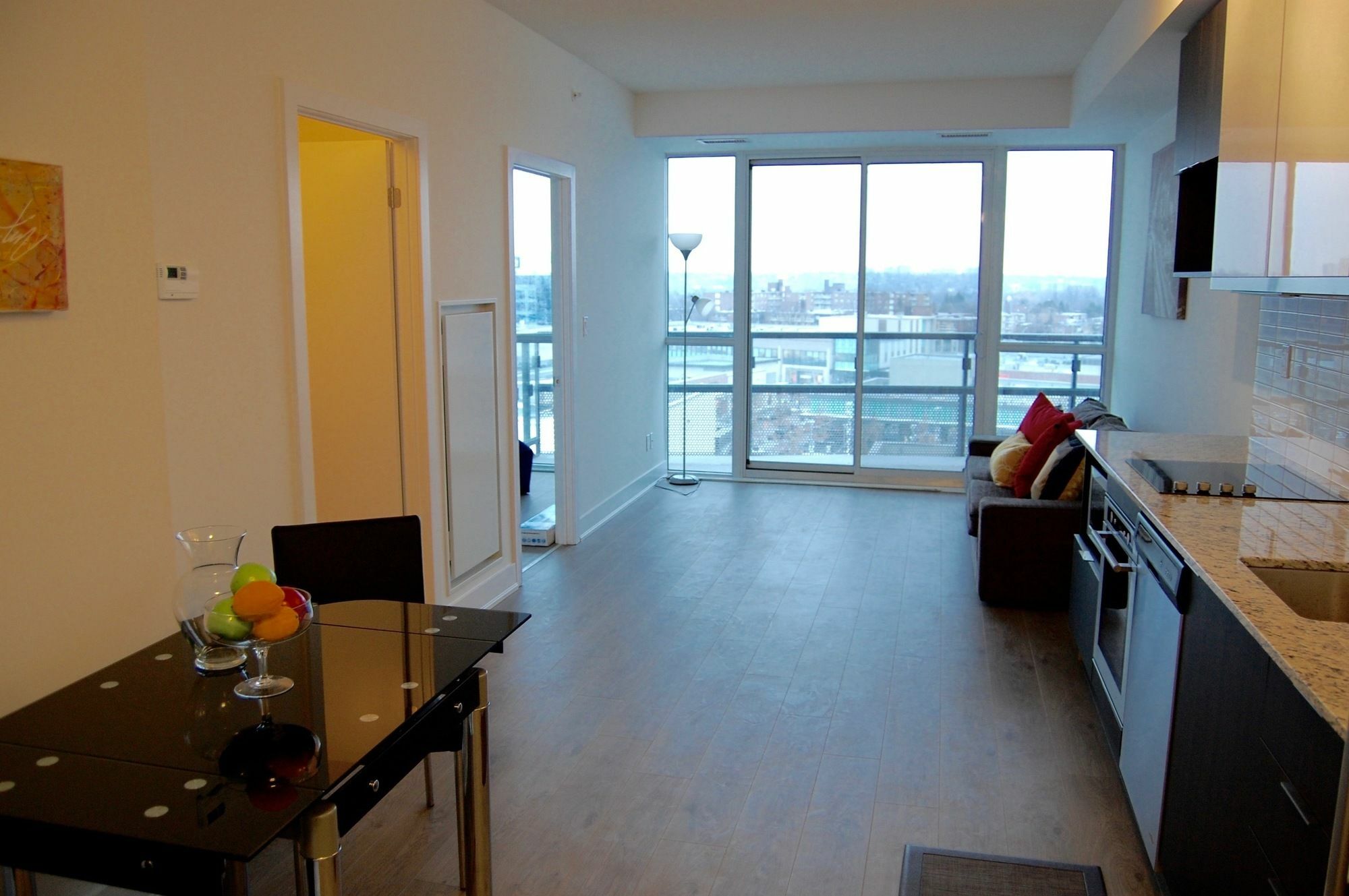 Shops At Don Mills Furnished *