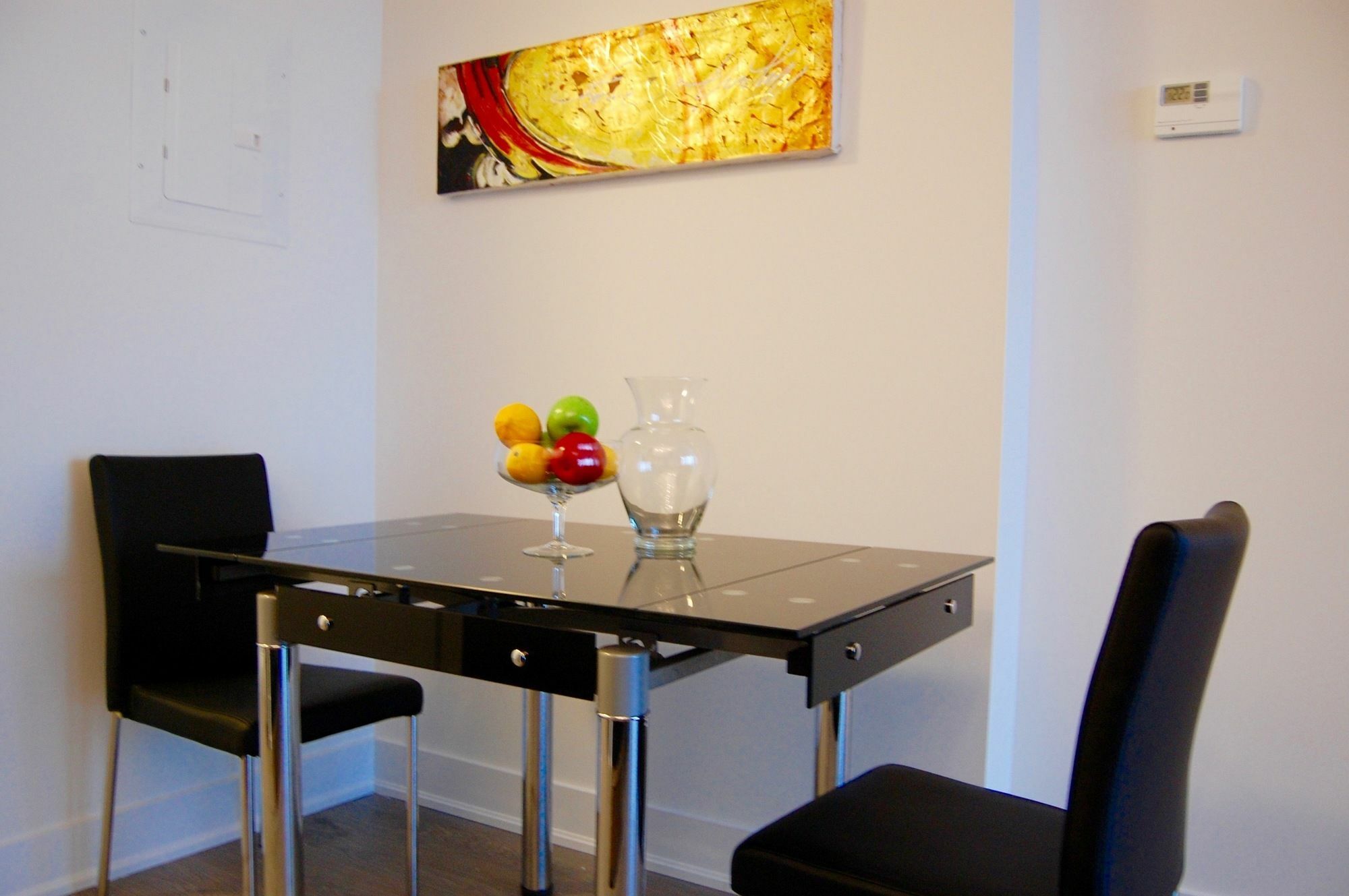 Shops At Don Mills Furnished Apartment