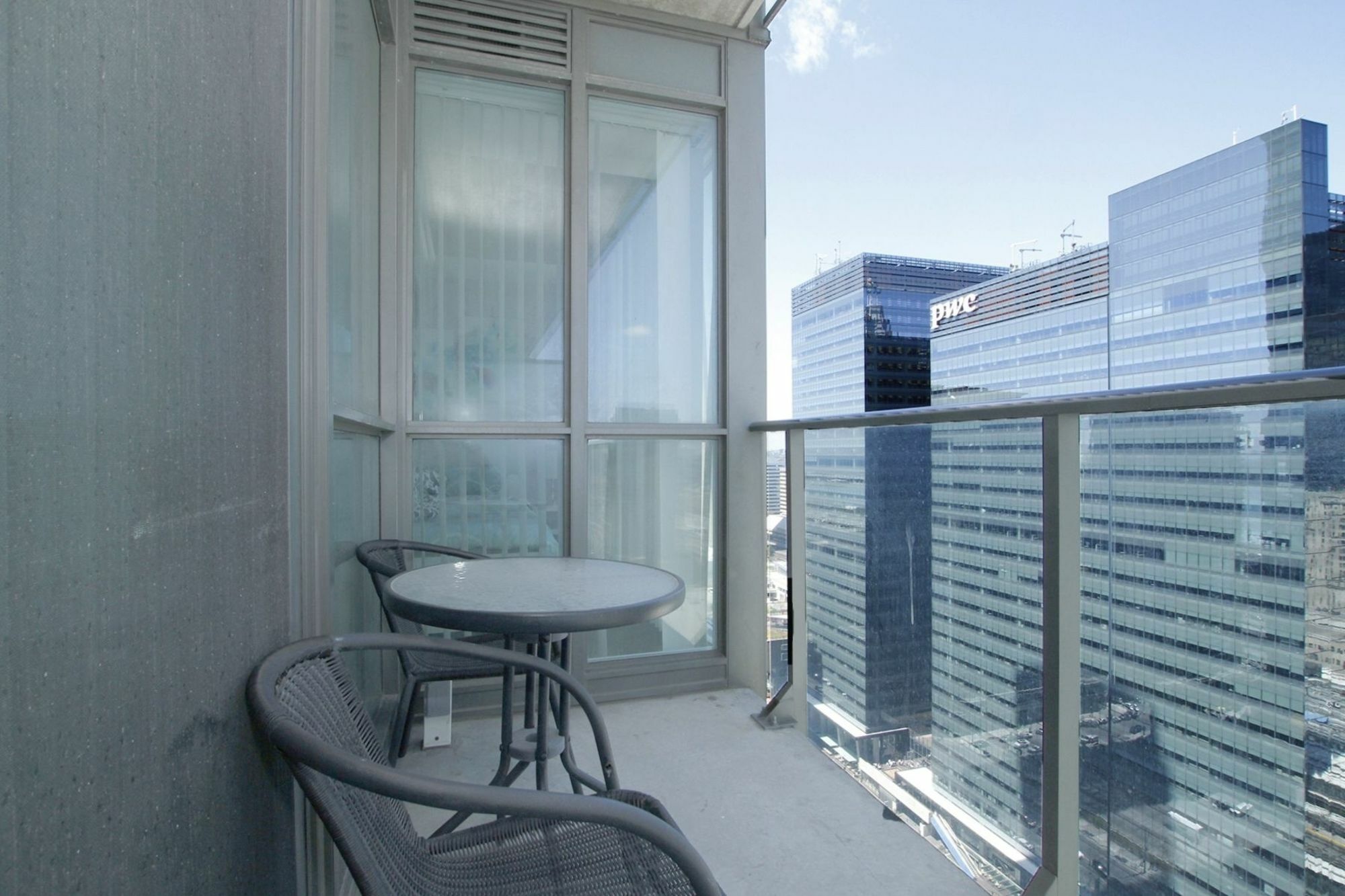 Applewood Financial District Cn Tower *