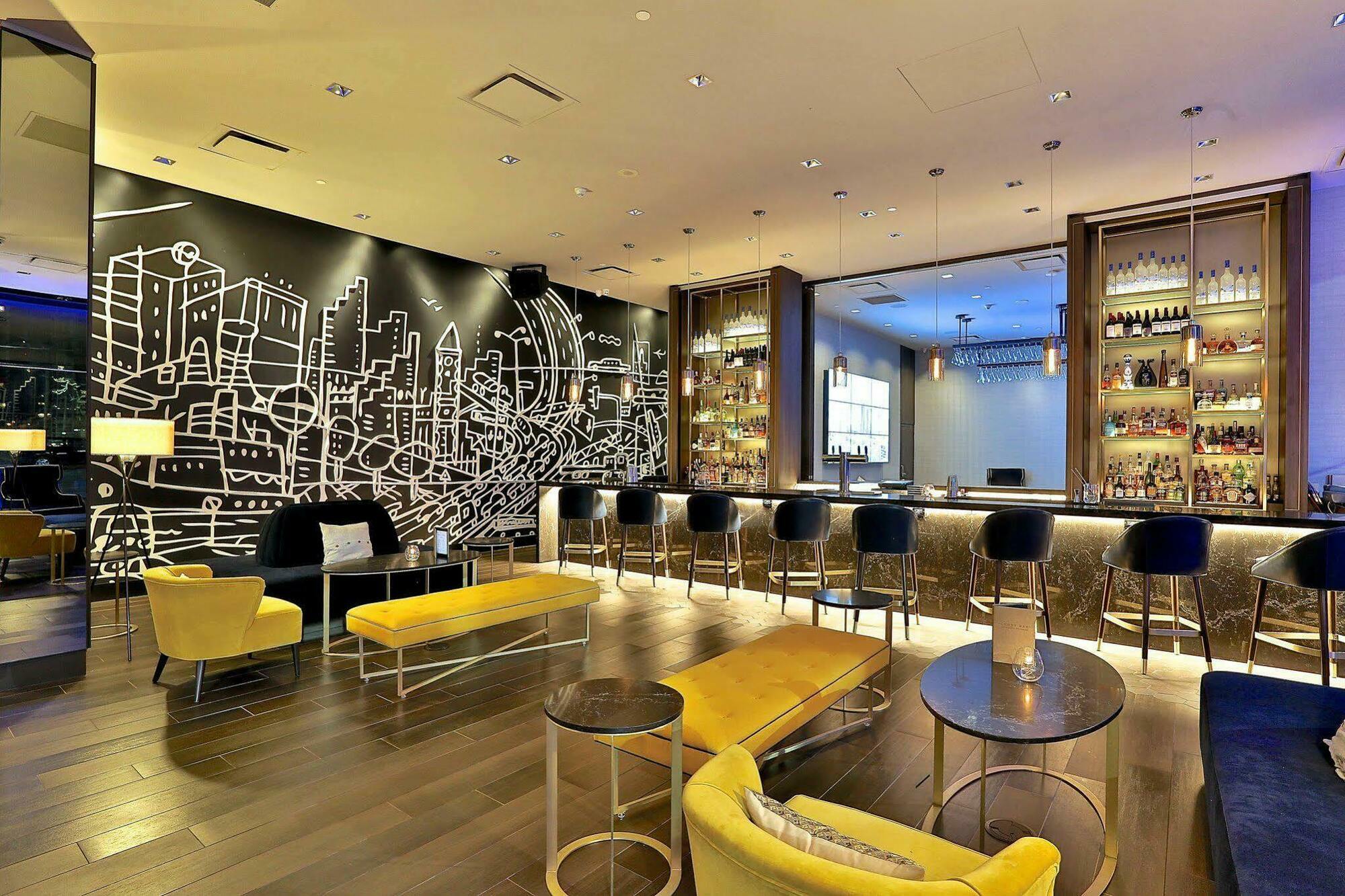 Hotel 1 Toronto