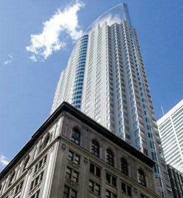 Hotel One King West And 4*