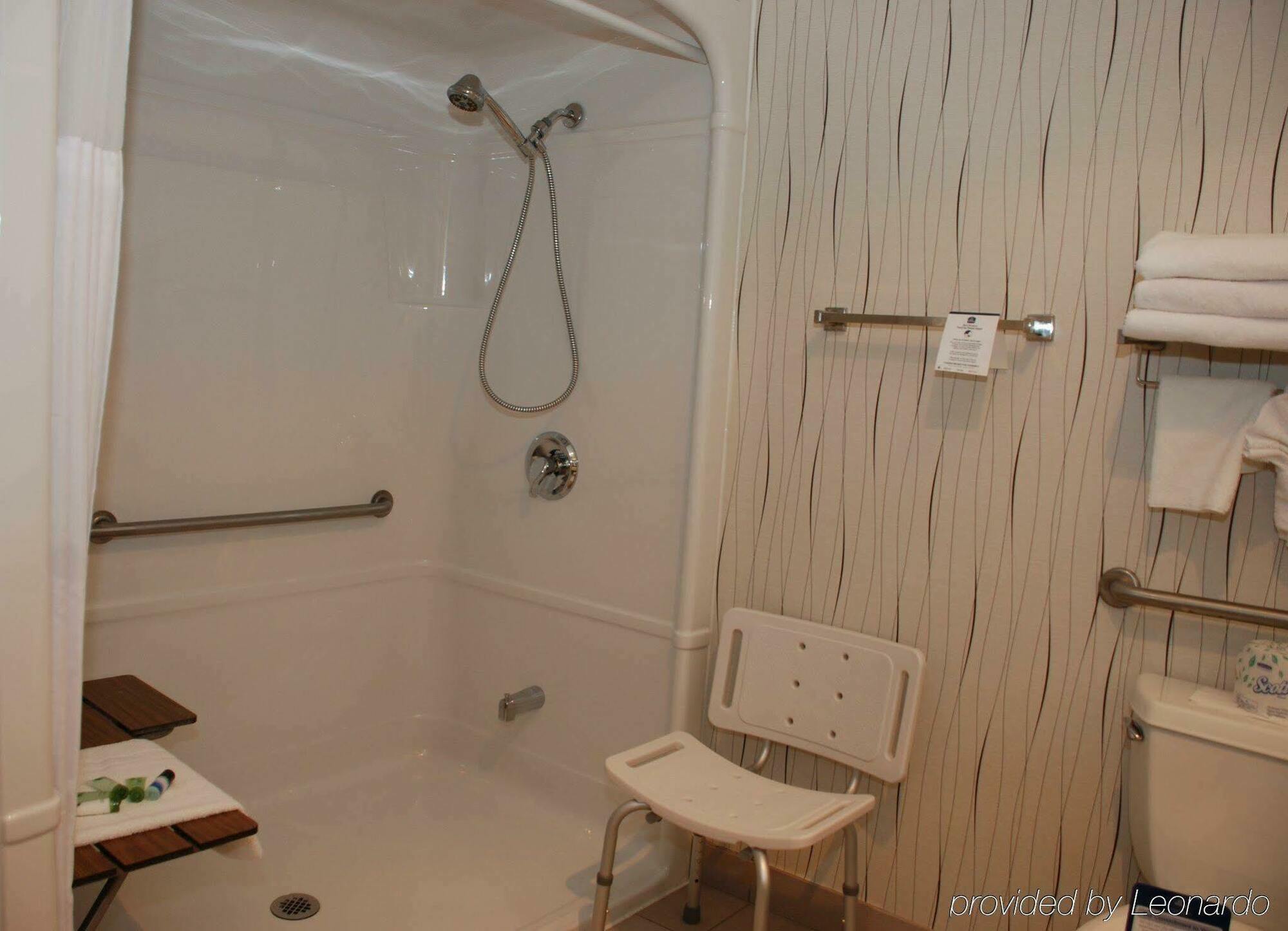 Western Travel Airport Hotel 3*