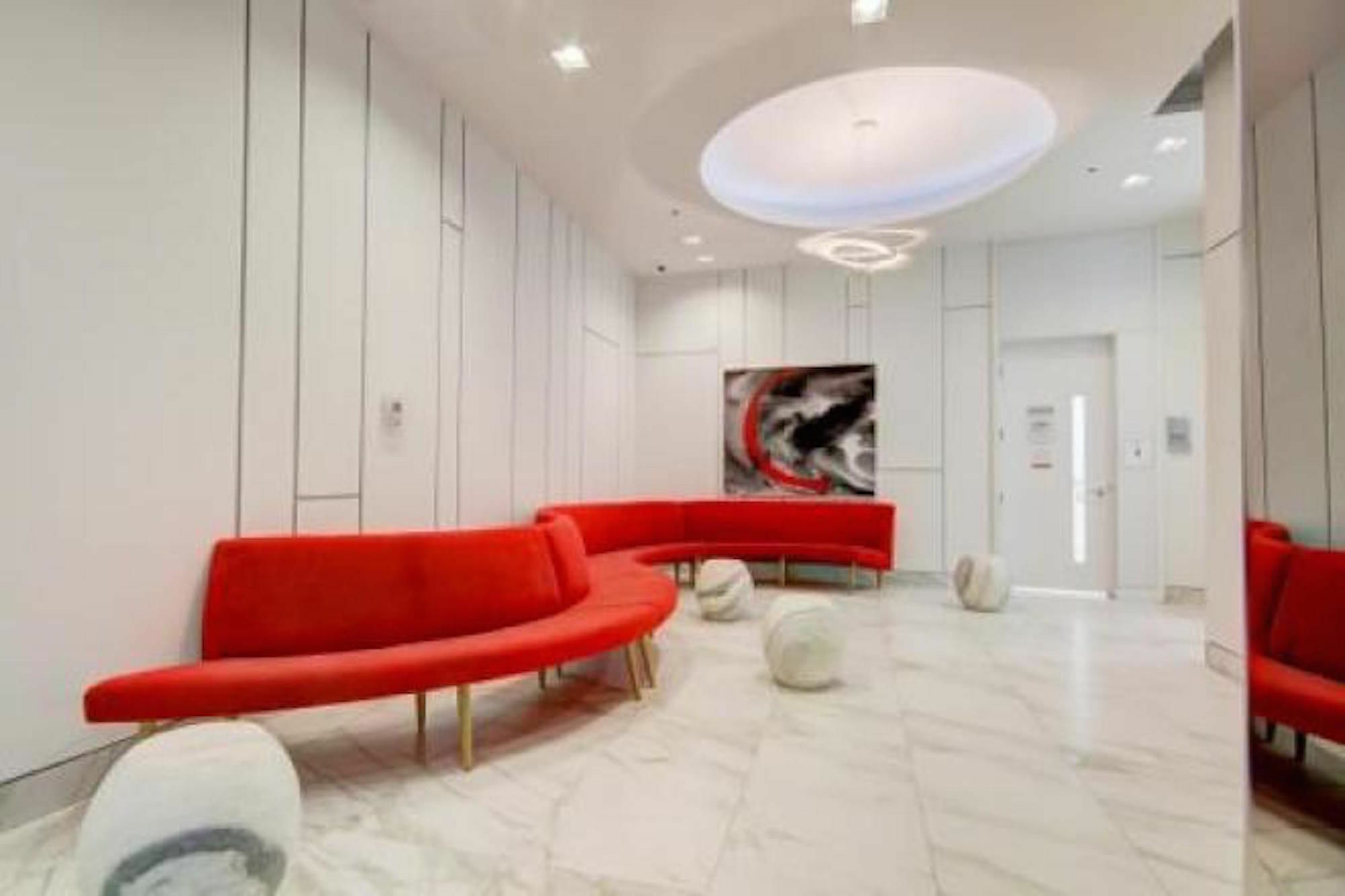 Eg - Stunning Hotel