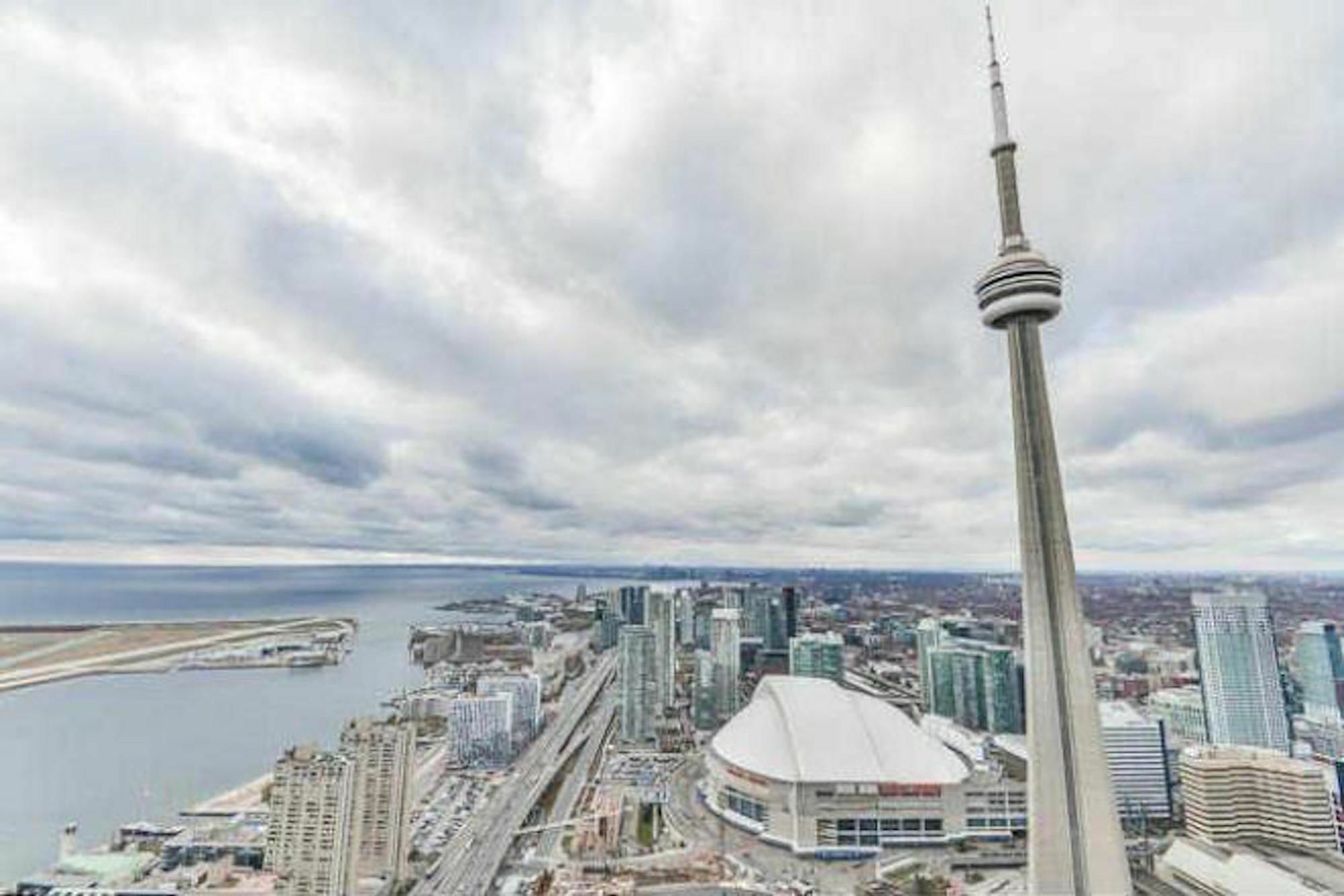 Eg - Stunning Toronto