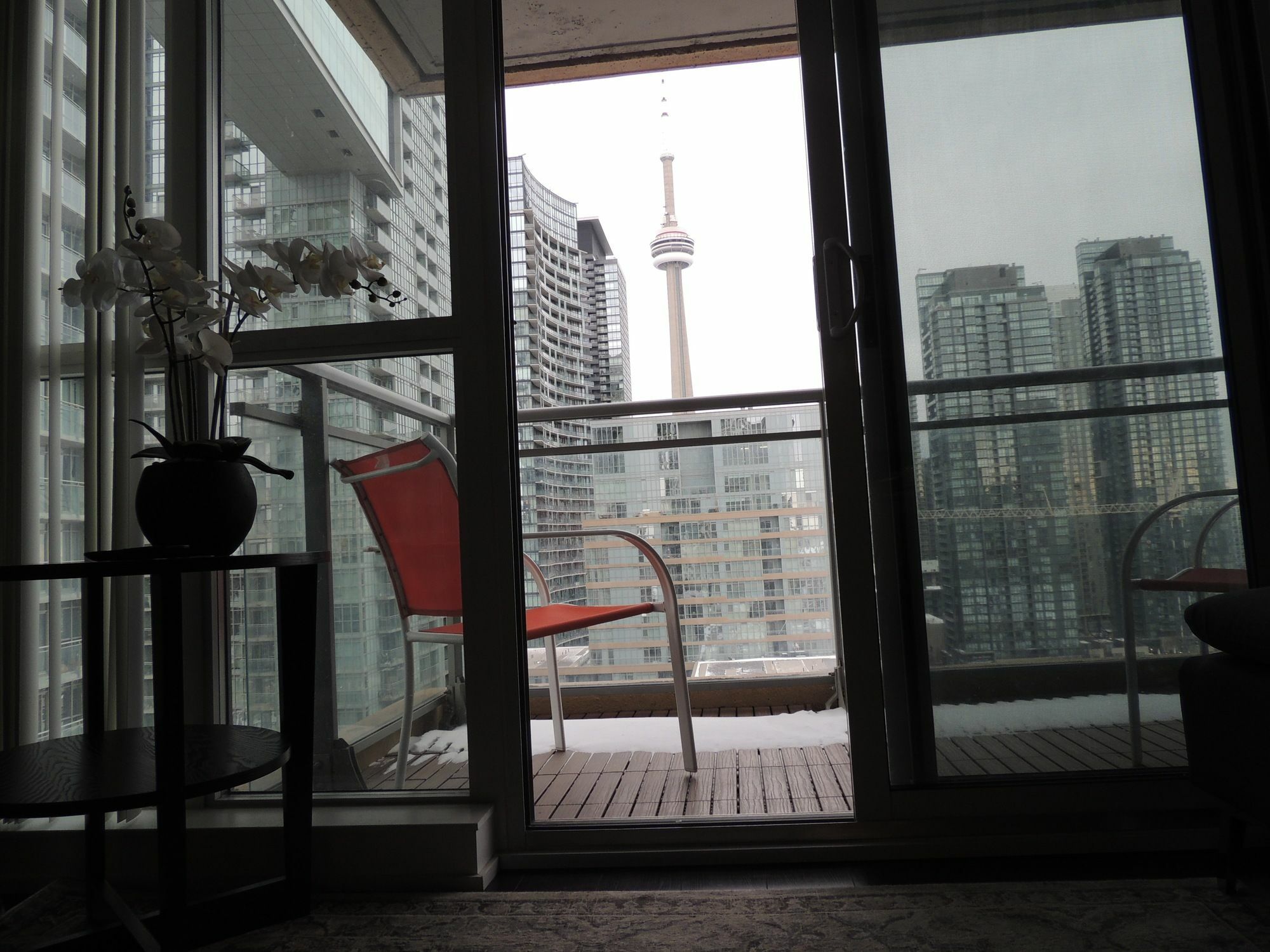 Tvhr - Luxury Condos In Heart Of Downtown Apartment *