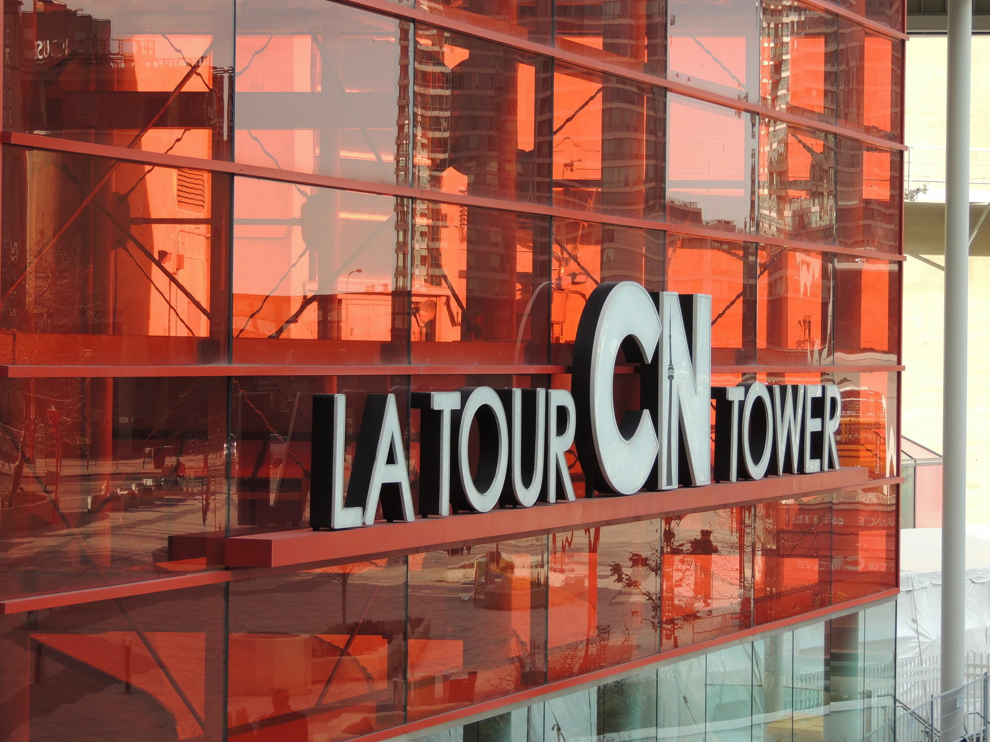 Apartment Tvhr - Luxury Condos In Heart Of Downtown *