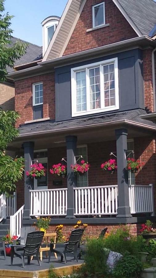 Homestay Village At York U