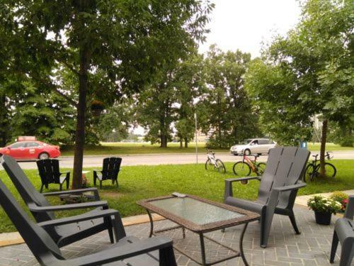 Village At York U Homestay Toronto