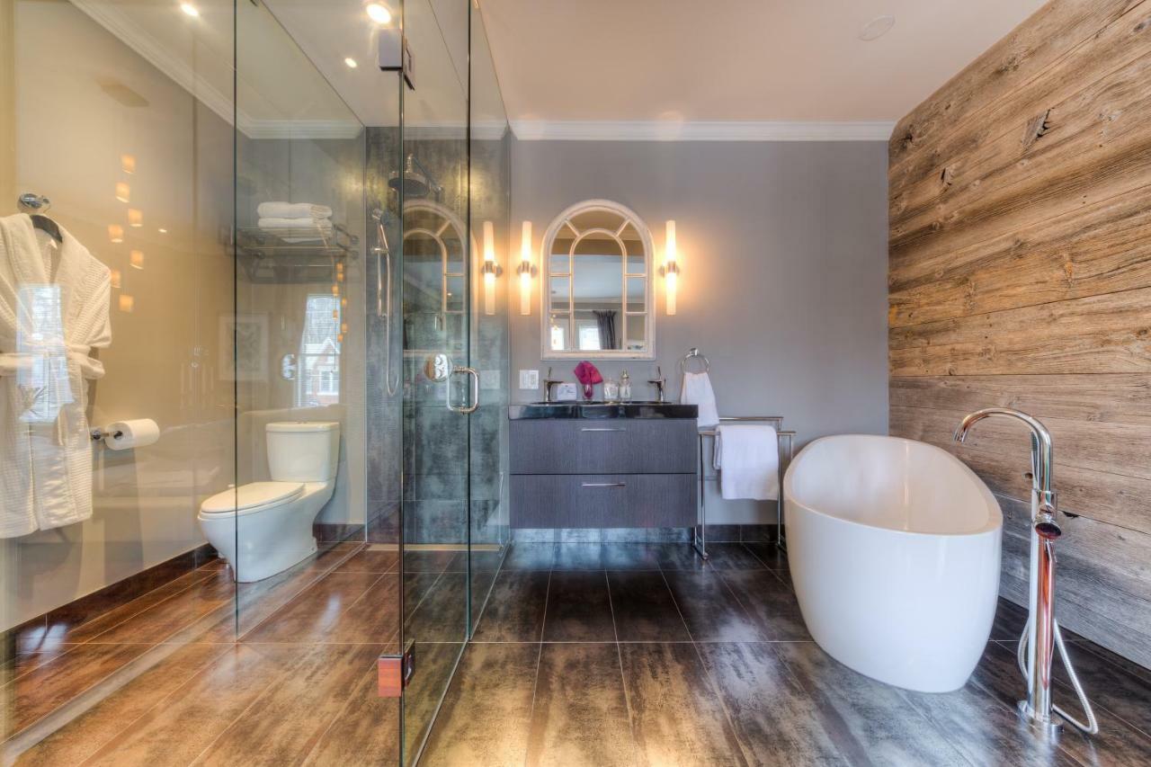 Downtown Luxury Victorian Retreat 4* Toronto