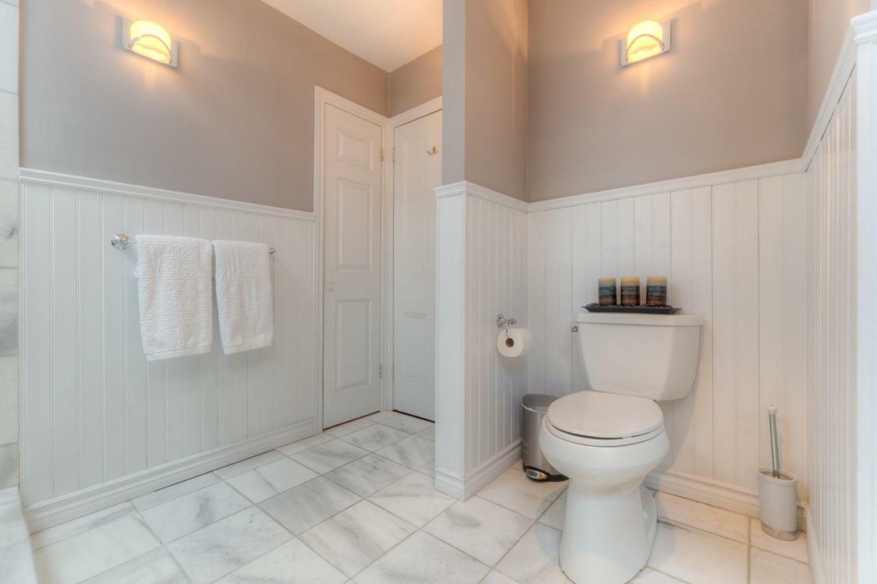 Guest house Downtown Luxury Victorian Retreat