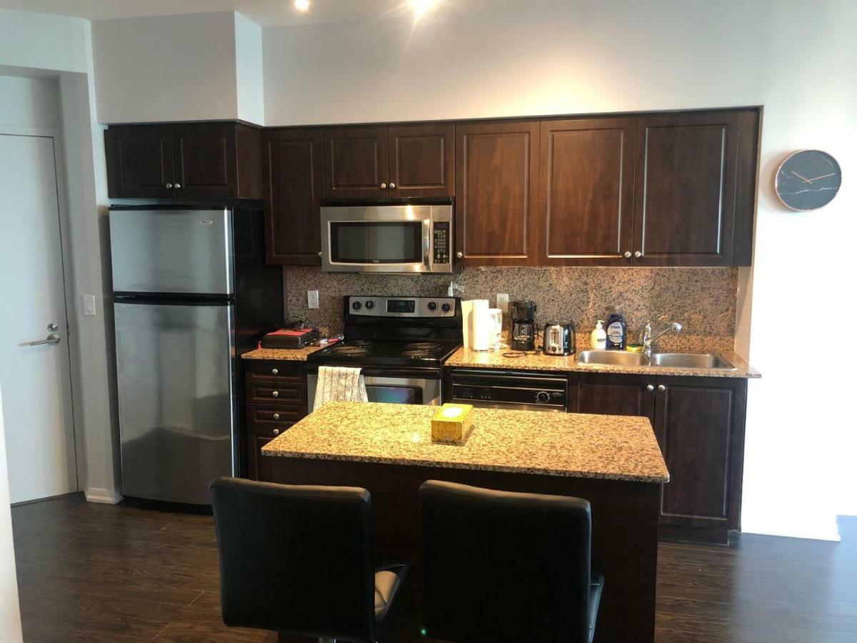 Apartment Executive 1 Bedroom Sleeps 2 *