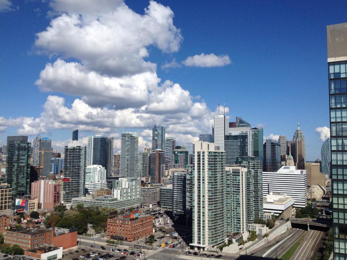Apartment Tvhr - Luxury Condos In Heart Of Downtown *