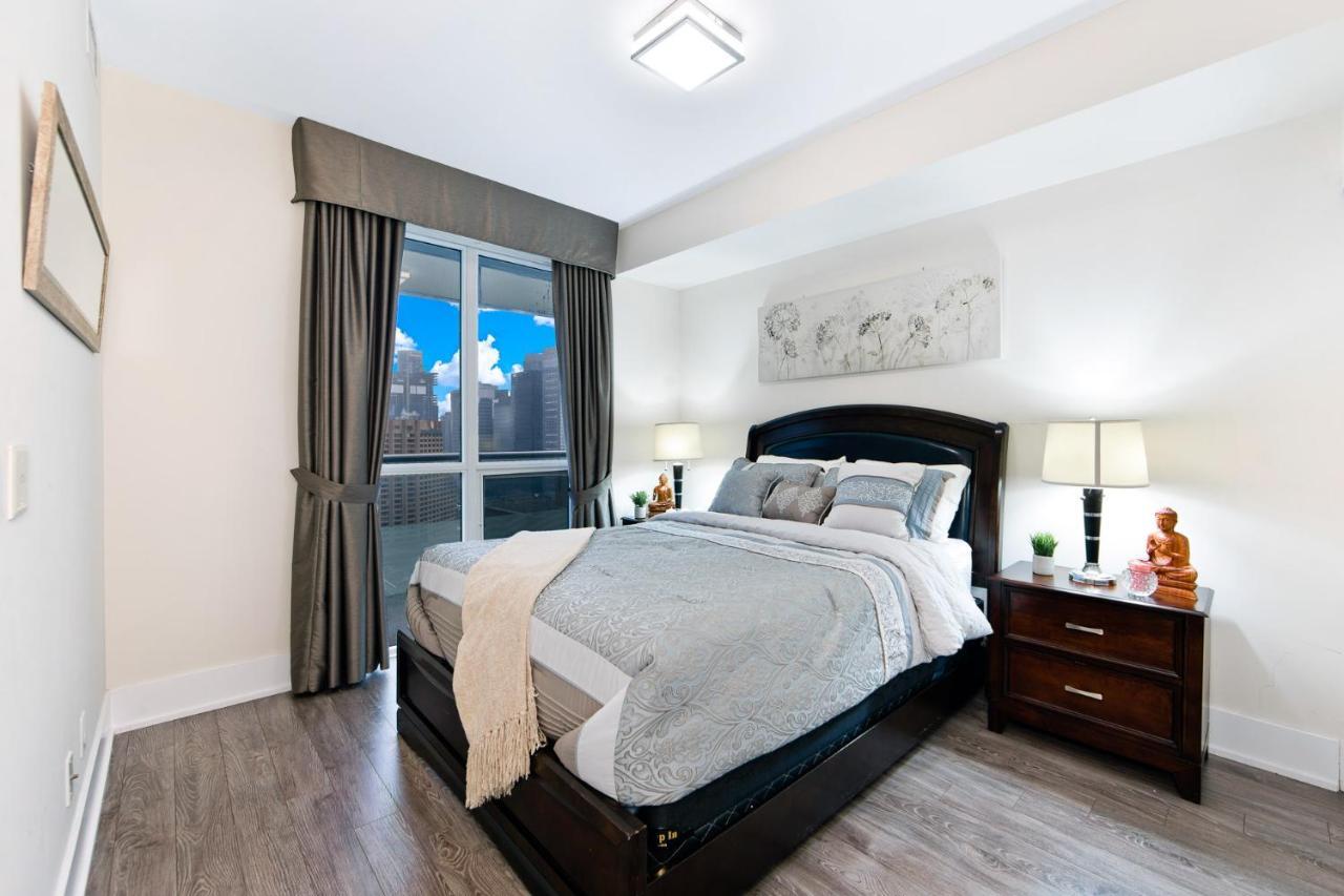 Deluxe Executive Suites *
