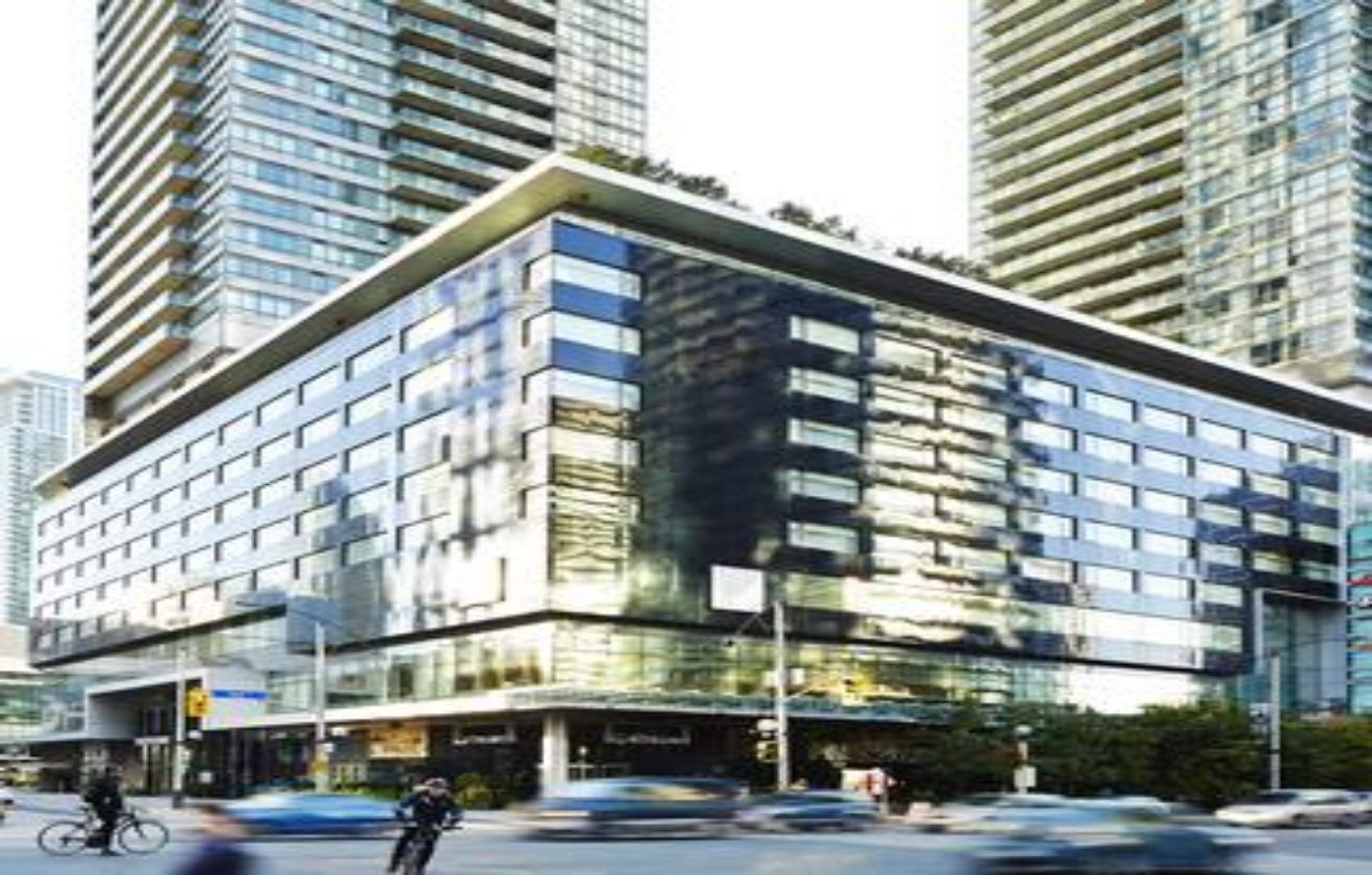Le Germain Maple Leaf Square Hotel Toronto