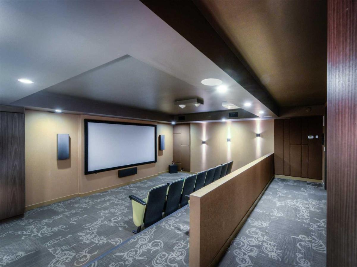 Apartment Deluxe Executive Suites