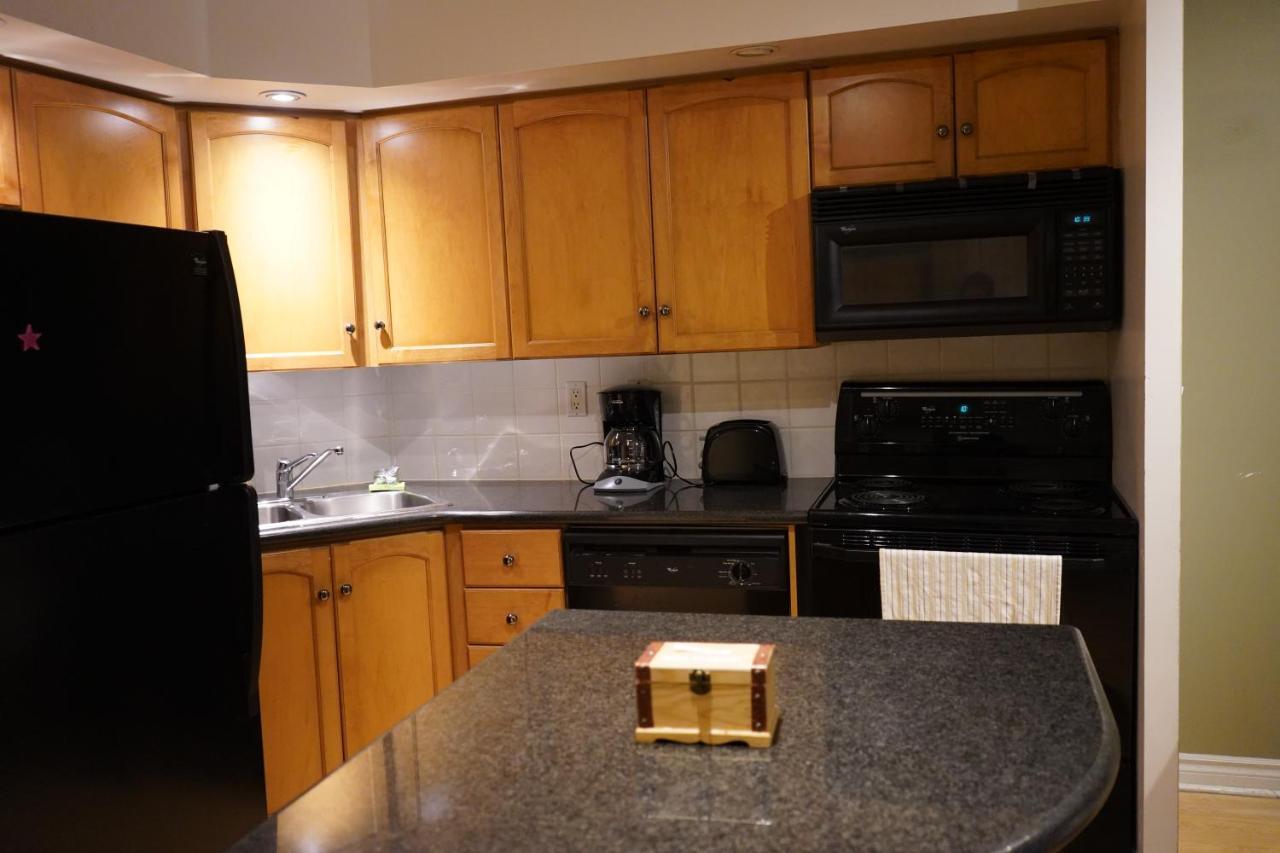Living Suites - Toronto Convention Centre *