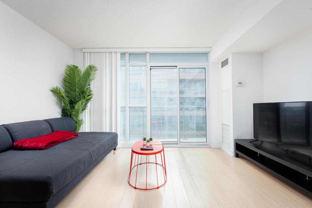 Walk To Rogers, Scotia Arena, Cn Tower Apartment *