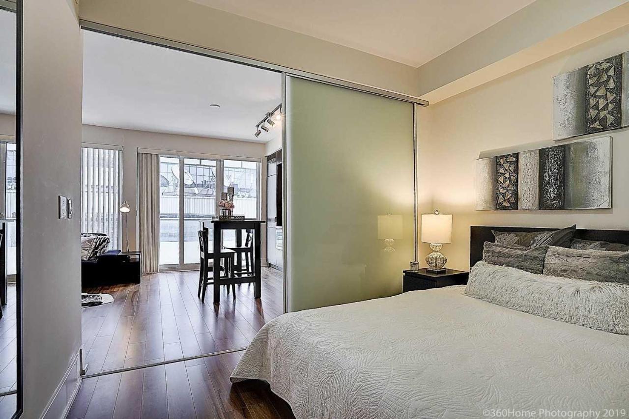 Downtown Cn Tower Suites Toronto