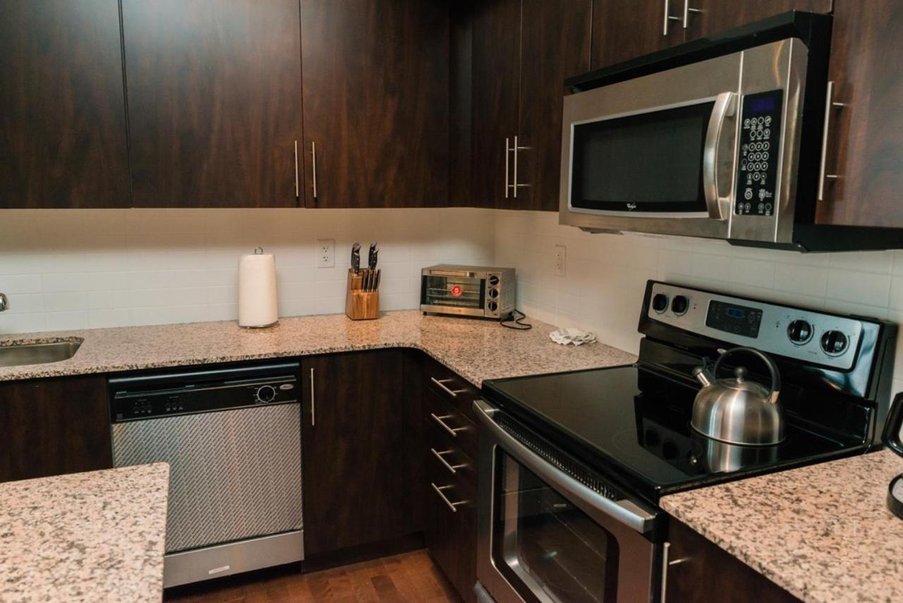Apartment Sarkar - Maple Leaf Square Toronto