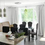 Richview Gardens Suite