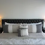 Hydewest - Iceboat Terrace Furnished Townhome