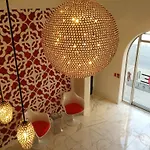 Baystreet Hotel/Motel