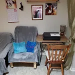 Private Apartment Close To Airport Toronto Pearson