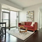 Luxury Lake View & City View - One Free Parking