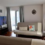 Apartment/2Bedrooms/2 Full Bathrooms/Free Parking