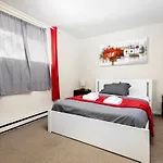 Rooms For Rent Beside U Of T