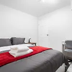 Rooms For Rent Beside U Of T