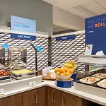 Holiday Inn Express Toronto Downtown By Ihg