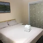 Cozy 3 Room Bungalow In Midtown Toronto