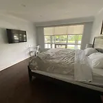 Yonge And Finch Subway !L Spacious & Bright Private Bedroom With Shared Amenties