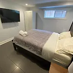 Yonge And Finch Subway !S Spacious And Modern Private Bd With Shared Bathroom