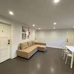 Yonge And Finch Subway !S Spacious And Modern Private Bd With Shared Bathroom