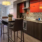 Modern Condo Cn Tower View Downtown With Parking