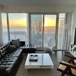 Presidential Suite Heart Of Downtown With Stunning View