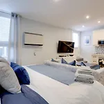 Casa Hotels