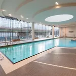 Downtown Toronto Condo Step To Cn Tower ,Scotiabank Arena .Union Station
