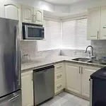 Cozy Bedroom - 7 Min Walk To Kennedy Station - Shared Bathroom