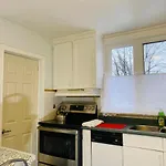 Luxury Room IV East York Space Share Toronto Canada