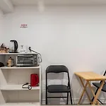 Simple & Tidy Private Rooms