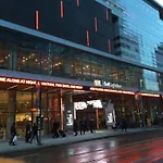 Luxury Condo With Cn Tower View