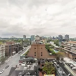 Globalstay Charming Yorkville Aprt