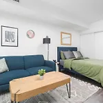 Spacious Studio W/ View! Steps From Eatons & Tmu!