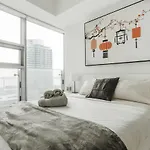 Luxury 2-Bedroom Condo Parking, View Of Cn Tower