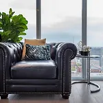 Luxury Condo By Cn Tower